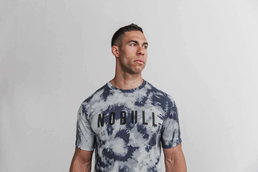 NOBULL Men's Tee - Crystal Blue & Coastal Blue Tie-Dye - Ireland (9631KMLFN)